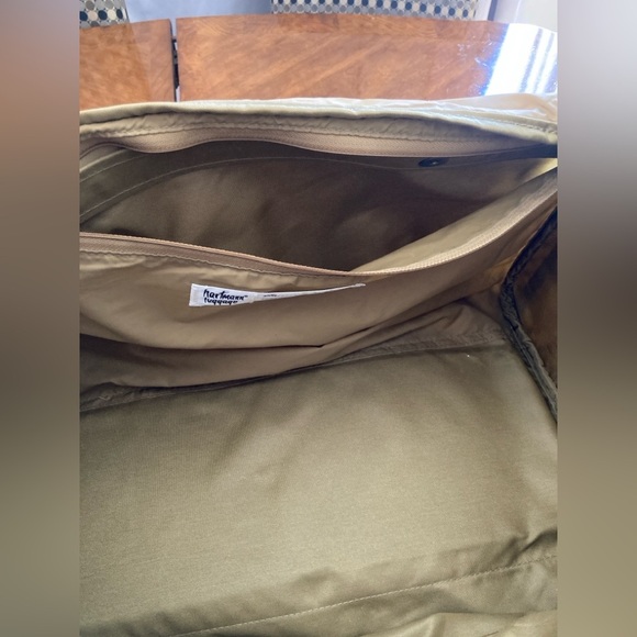 Vintage Hartmann Nylon/Leather Unisex Duffle Bag - Picture 11 of 13